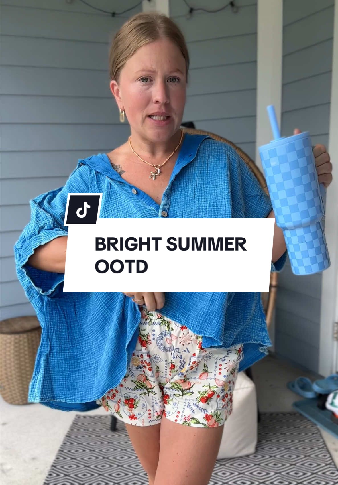 TikTok post by @lindsmaciel for Madison and Mallory. Caption reads: [...] have to have a pop of blue 🌊 @Madison and....