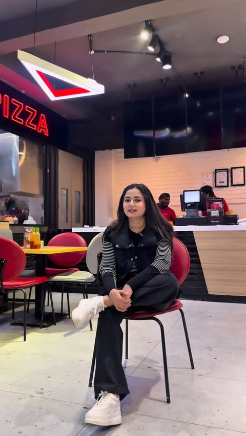 Instagram post by @mehwishnaz_19 for Pizza Hut. Caption reads: Taste so good… you’ll forget your diet AND your....