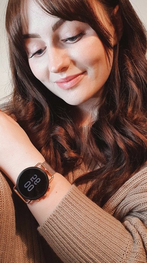 Instagram post by @sophiemichelleasmroldaccount for SKAGEN. Caption reads: [...] Christmas gift ideas. Thank so much to....