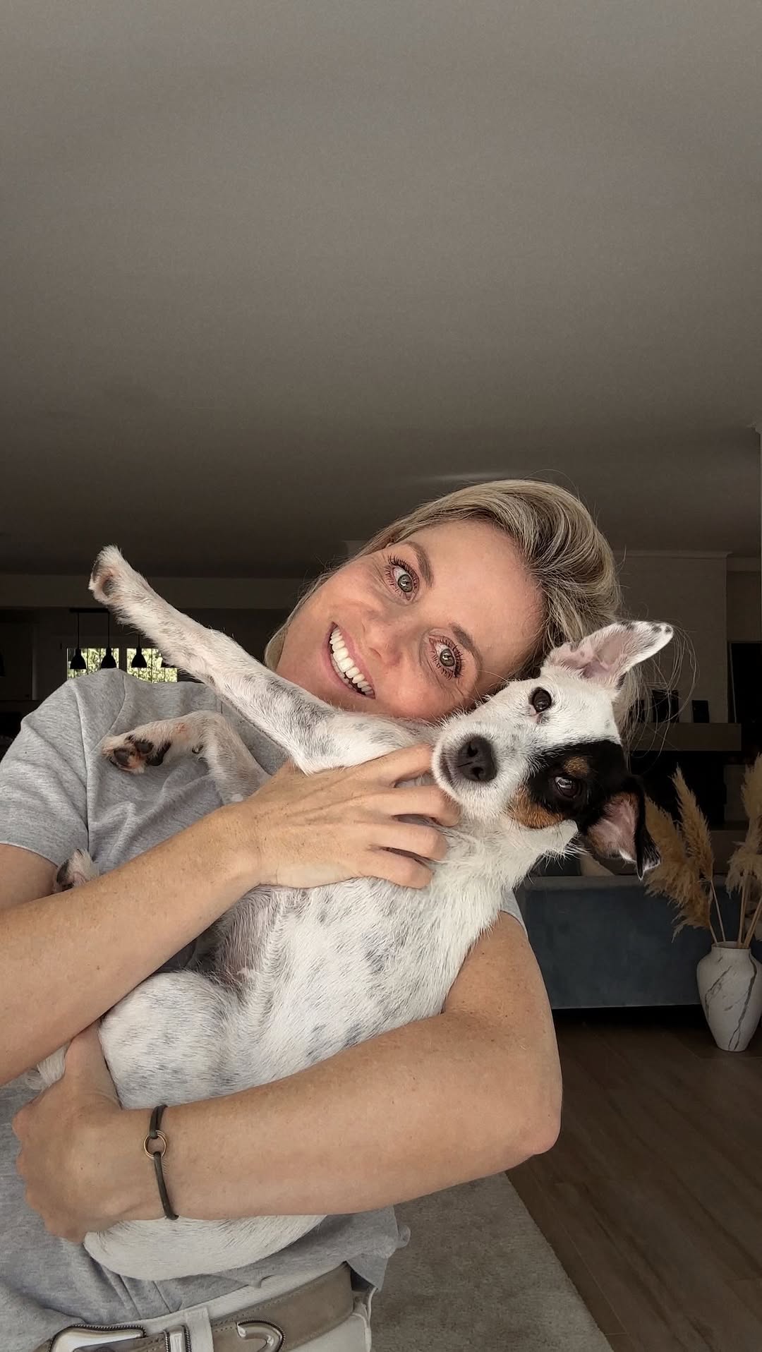 Instagram post by @ohheyvivi for Coop. Caption reads: @welttiertag 🐶🐱
 
Werbung/ Bist du auf der Suche....