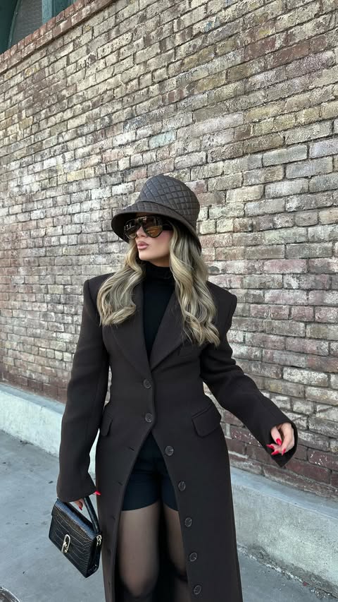 Instagram post by @beatricebalaj for Eric Javits. Caption reads: [...] my sister. Styled my look with an....