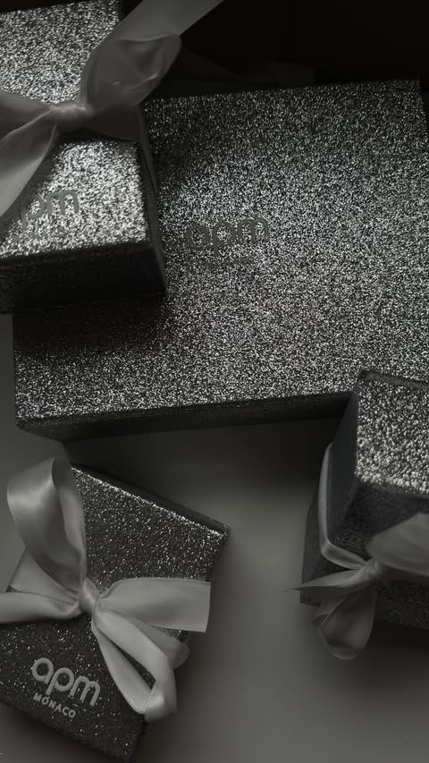 Instagram post by @elsadasc for APM Monaco. Caption reads: All I want for Christmas is… @apmmonaco....