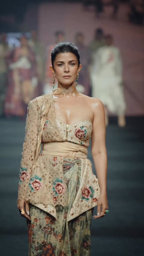 Instagram post by @jajaabor2017 for FDCI. Caption reads: [...] at Lakmē Fashion Week in partnership with....