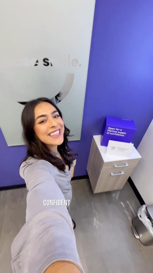 Instagram post by @nadiamohebban for SmileDirectClub. Caption reads: [...] on my smile transformation with....