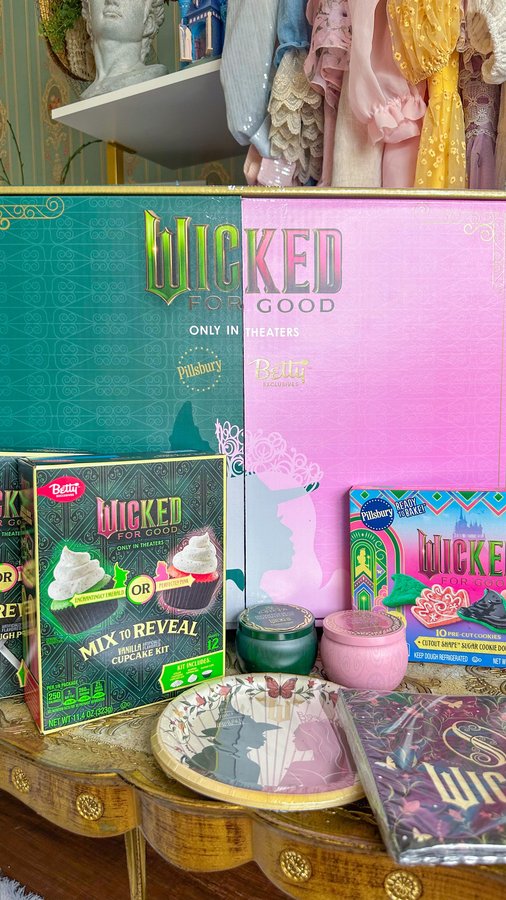 Instagram post by @travelmomoirs for Betty Crocker. Caption reads: You’ll never guess who this “Wicked For Good” PR....