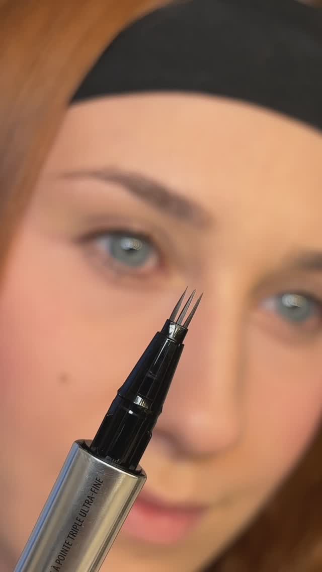 Instagram post by an influencer for Benefit Cosmetics. Caption reads: [...] I recently received the @benefitcosmeticsuk....