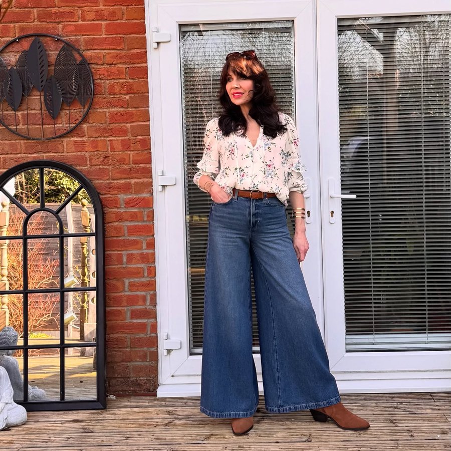 Instagram post by @signaturestylewithceline for Baukjen. Caption reads: [...] me! This Clemenza Romantic blouse from....