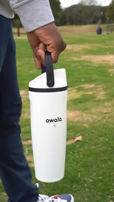 Instagram post by @roryblaklroy for Owala. Caption reads: This @owala x @dickssportinggoods bottle is the....