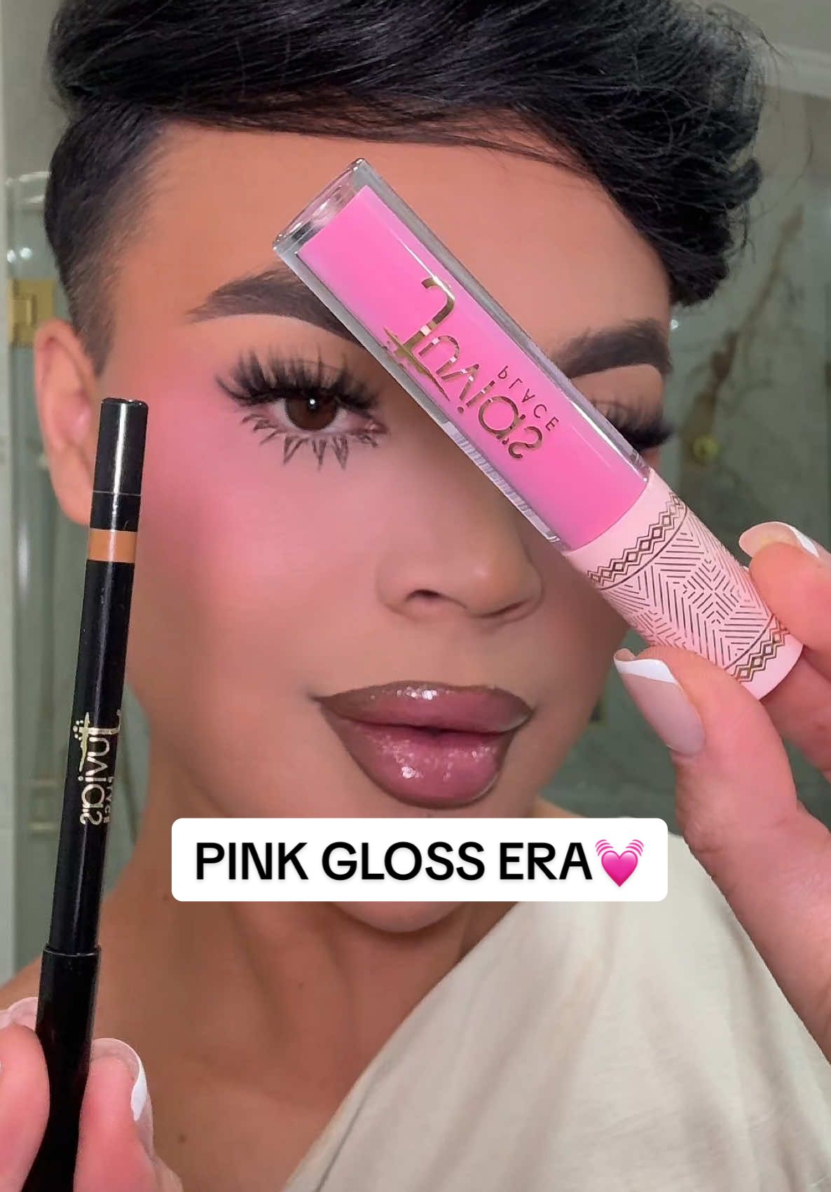 TikTok post by @laviedunprince1 for Juvia’s Place. Caption reads: In my PINK gloss era💓✨👄  @Juvia’s Place  Gloss....