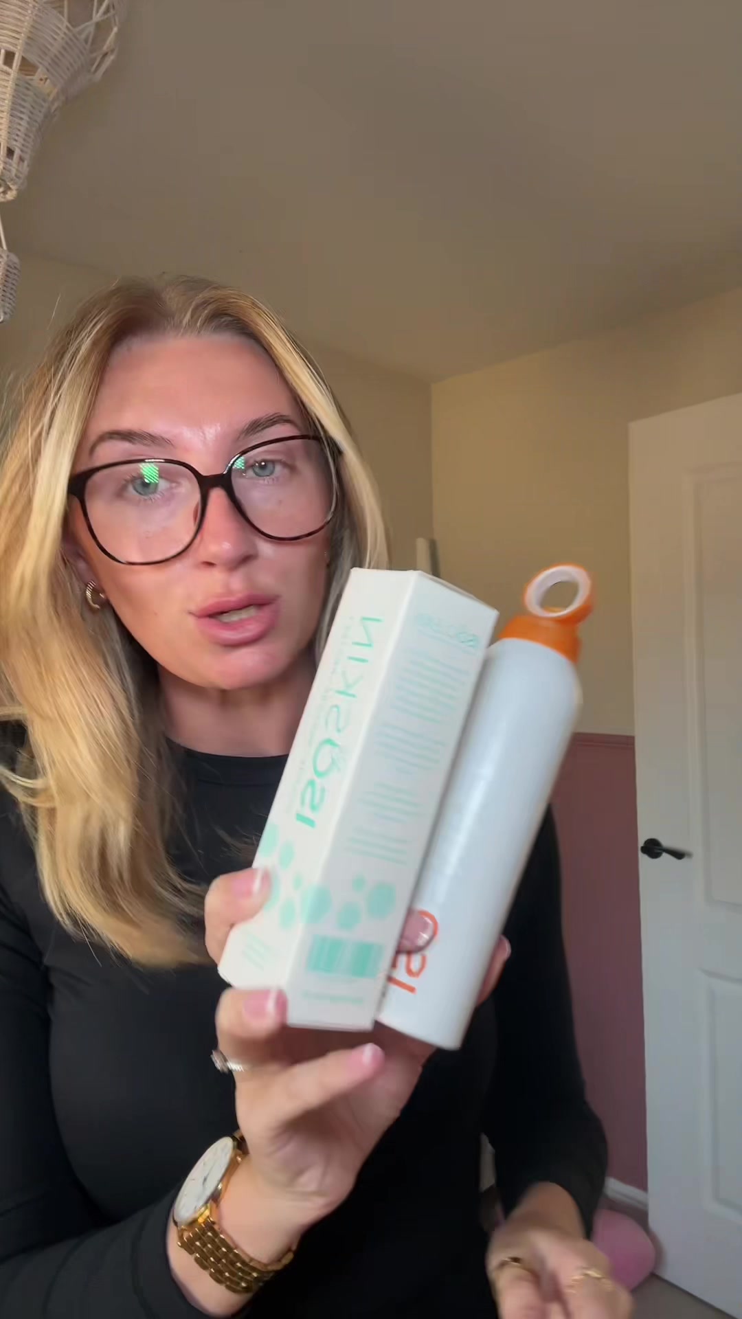 TikTok post by @court.steer for ISOCLEAN. Caption reads: [...] why not grab yours now 👀✨💦 @ISOCLEAN....