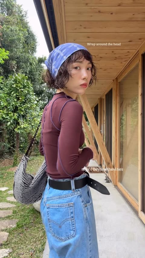 Instagram post by @hanaaa0114 for Beyond The Vines. Caption reads: 旅行中の着回しstyling✨....