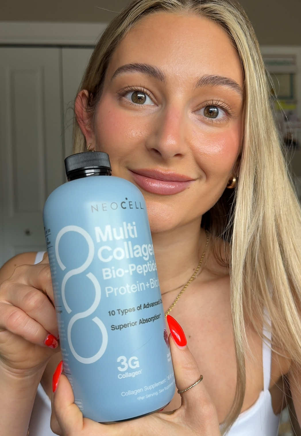 TikTok post by @machaelala for NeoCell. Caption reads: [...] hate dealing with protein powders! ❌❌❌....