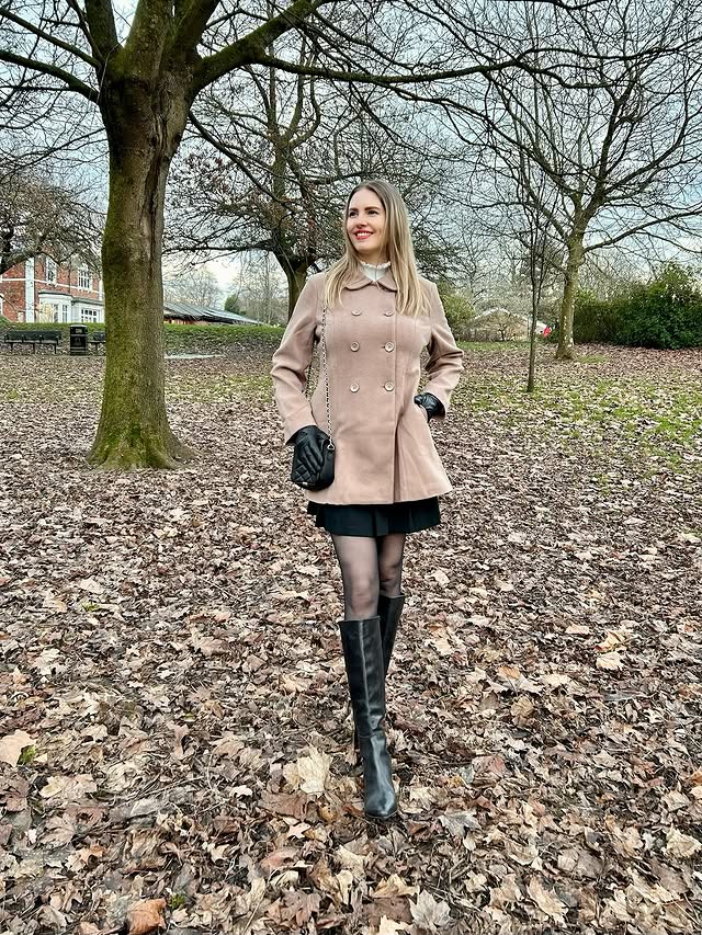 Instagram post by @lorettalotus for Allegra K. Caption reads: [...] colors of the fallen leaves 🍂 Coat by....