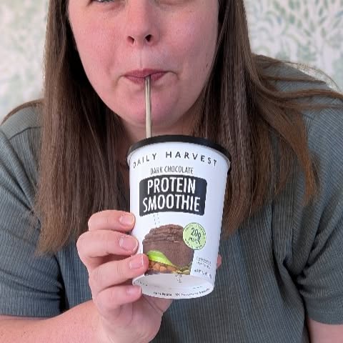 Instagram post by @kelsewhatelse for DAILY HARVEST. Caption reads: Daily Harvest protein smoothies have been a....