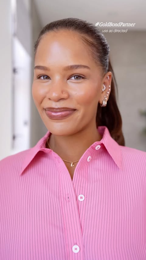 Instagram post by @alissa.ashley for GOLD BOND. Caption reads: #GoldBondPartner Entering fall with one skin [...].