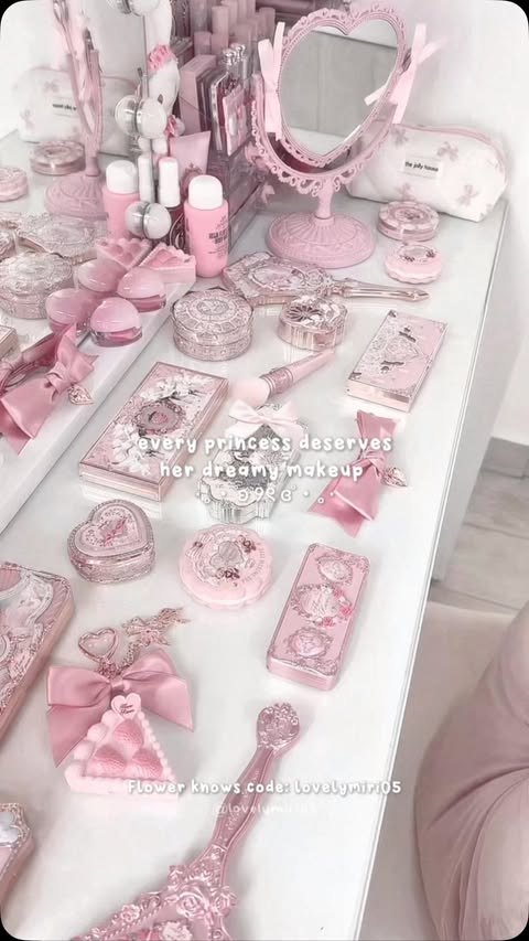 Instagram post by @lovelymiri05 for Flower Knows Cosmetics. Caption reads: love you so much @flowerknows_global 🎀🦢 you will....