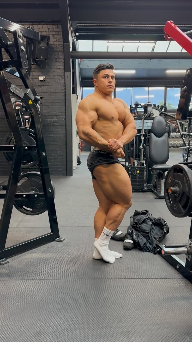 Instagram post by @_kayayusuf7 for DY NutritionTM. Caption reads: Operation “undeniable” underway 📈 🦍🏆 18 weeks....