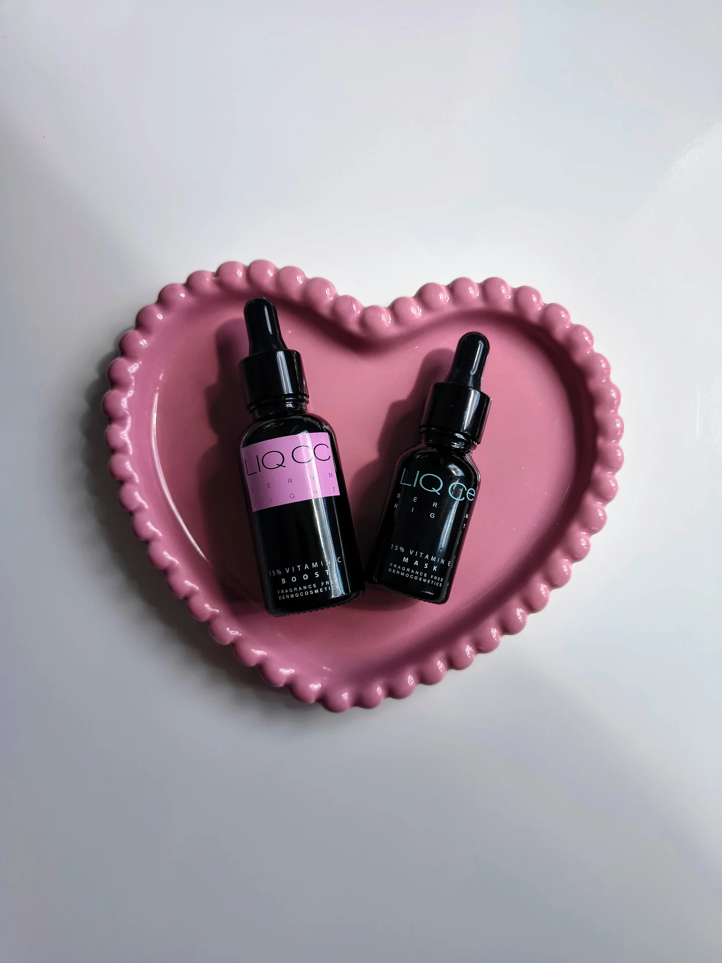 Instagram post by @monsiaaa for COSIBELLA. Caption reads: Dzień i noc - idealny duet dla pięknej, zadbanej....