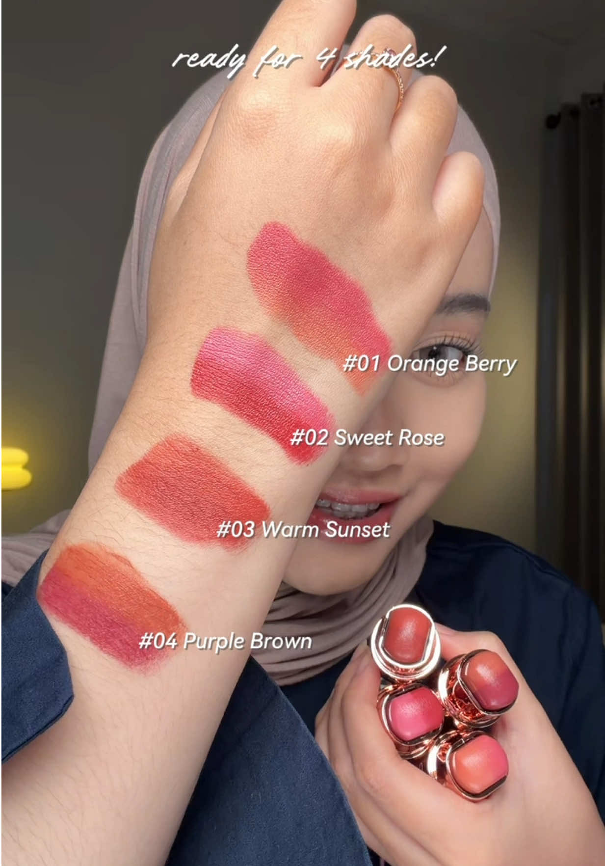 TikTok post by @shindiaudina for OTWOO Indonesia. Caption reads: girl match 💁🏻‍♀️ beli 1 blush dapet 3 warna....