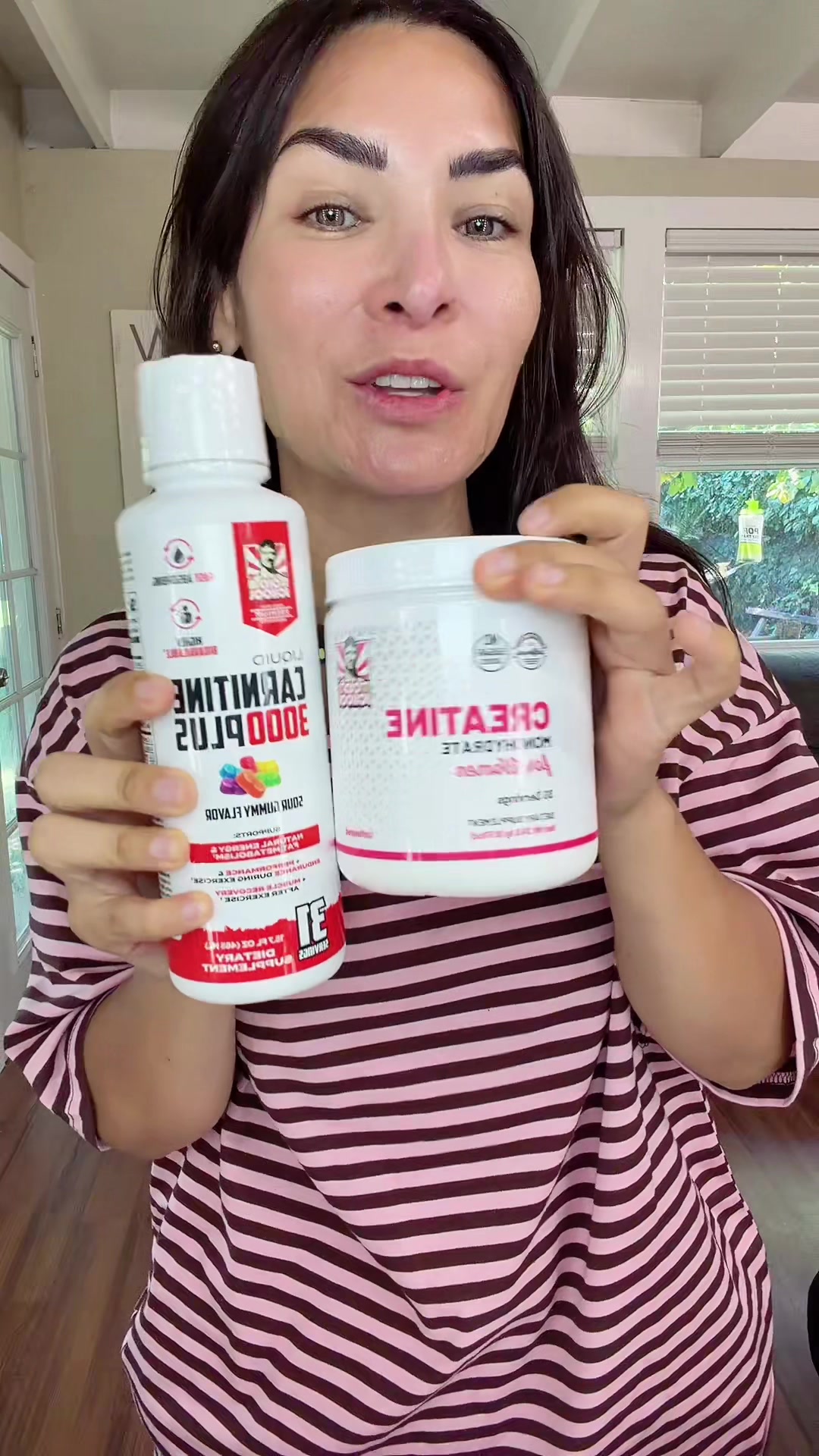 TikTok post by @titasantos.1 for Old School Labs. Caption reads: [...] #creatine #dealsforyoudays @Old School Labs.