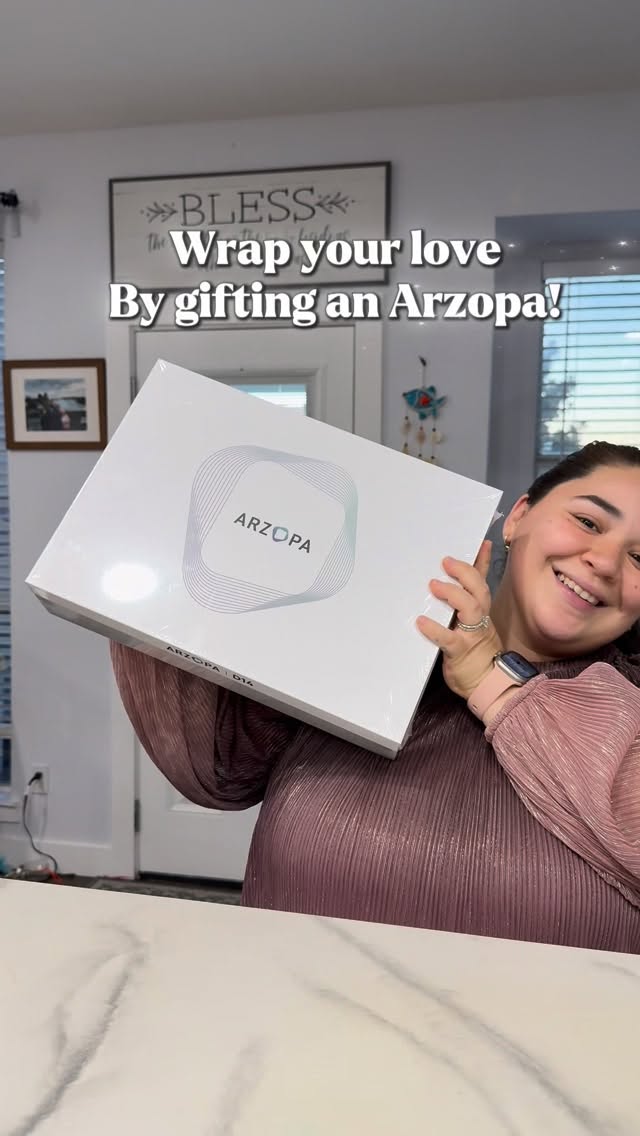 Instagram post by @mersissydez for ARZOPA. Caption reads: 6% OFF Code: AZPFANS

Loving how the Arzopa....