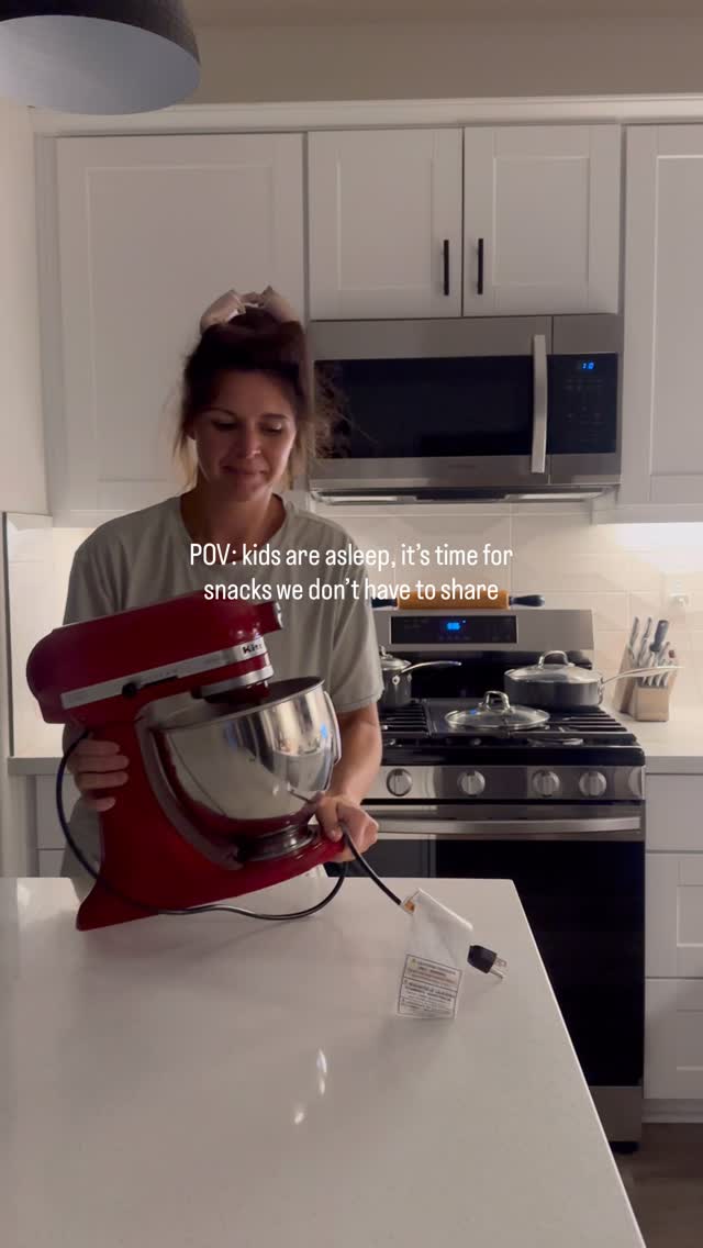 Instagram post by @theallaroundmama for KitchenAid. Caption reads: [...] does it again, this @kitchenaidusa was....