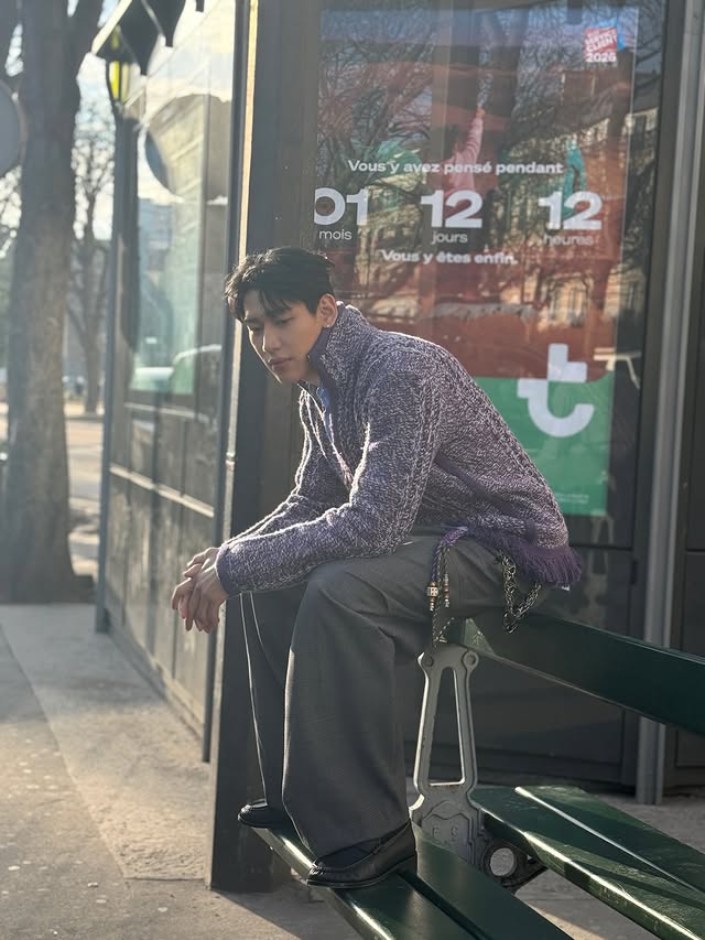 Instagram post by @bambamxbammie for Louis Vuitton. Caption reads: ☀️

#BamBam #뱀뱀
#LVMenFW26 #LouisVuitton....