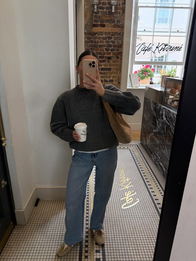 Instagram post by @hollyelizabethblog for DISSH. Caption reads: Recent camera roll 🤎.