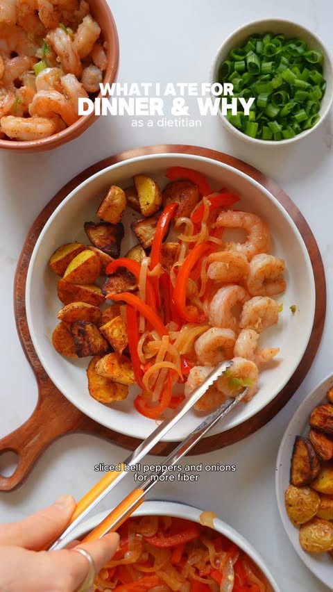 Instagram post by @nourishment.nutrition for Blue Apron. Caption reads: #BlueApronPartner 10/10 dinner today with [...].
