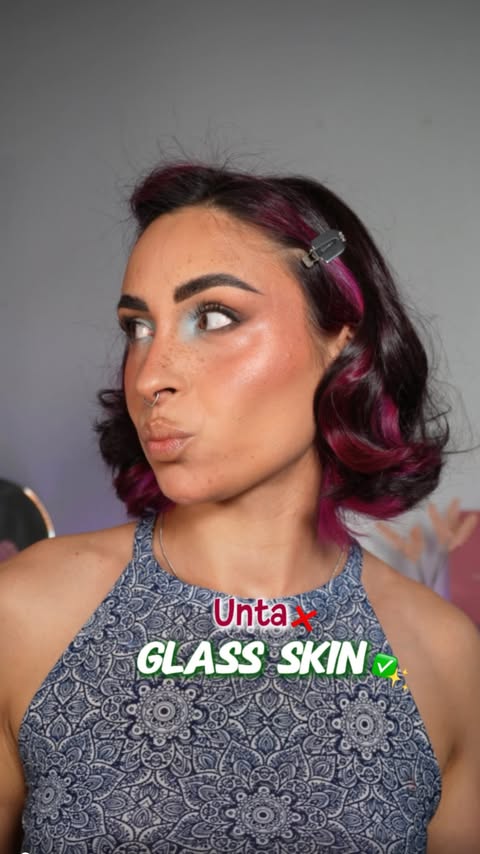 Instagram post by @martinamamelii for Benefit Cosmetics. Caption reads: Glass skin 🎀✨ Juice stick @benefitcosmeticsitaly....