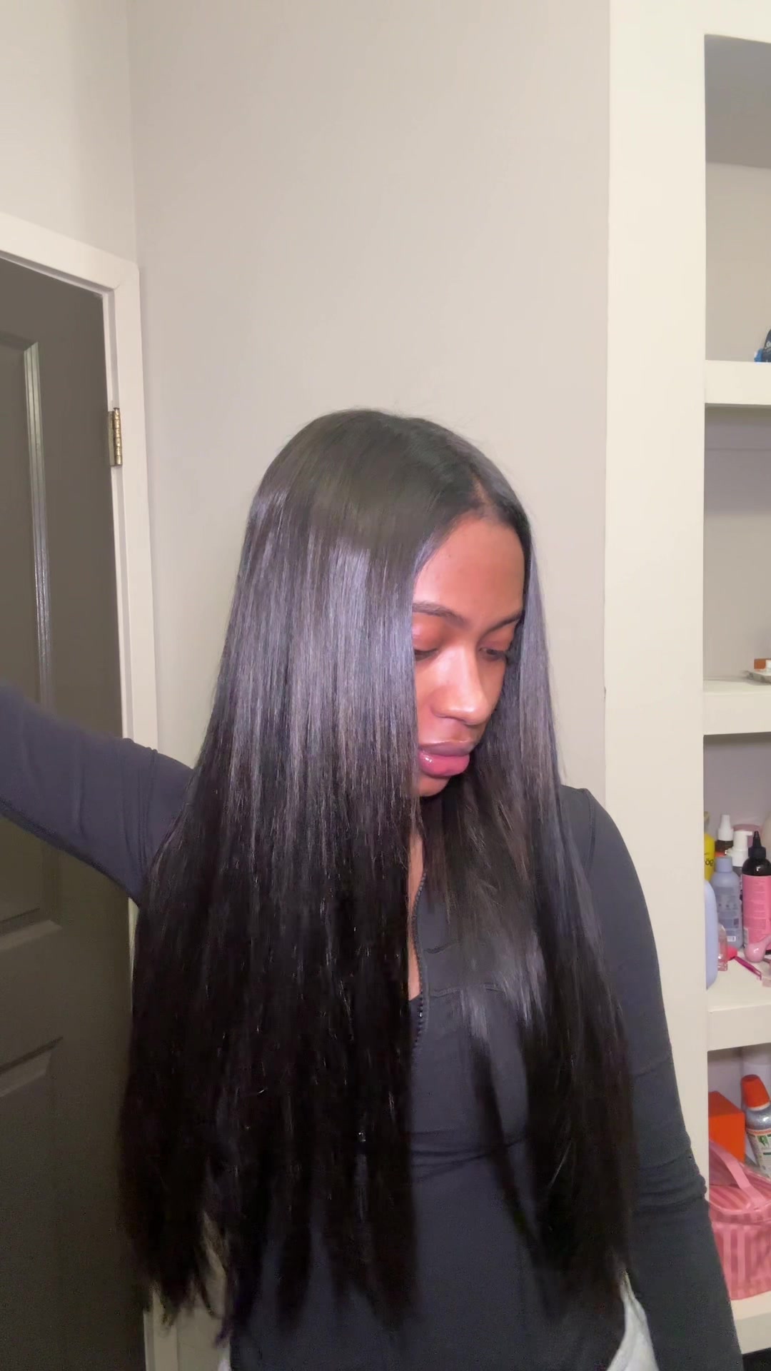 TikTok post by @elbamariav for Mscoco Hair. Caption reads: the best clip ins 🤏🏾🤏🏾 @Mscoco Hair....