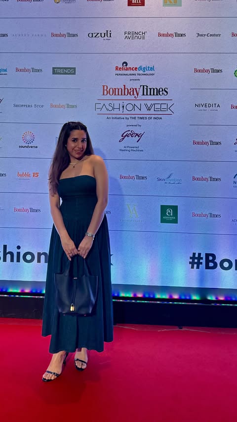 Instagram post by @ssbeauty for Shoppers Stop. Caption reads: [...] in and completely owned the moment.....