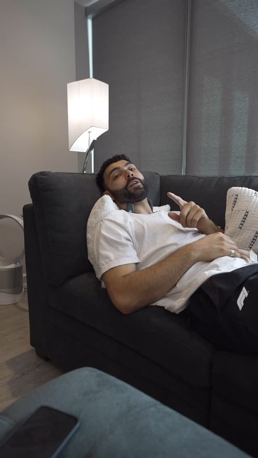 Instagram post by @dfriga98 for Pulsetto. Caption reads: [...] mind and body are right! Shoutout to....