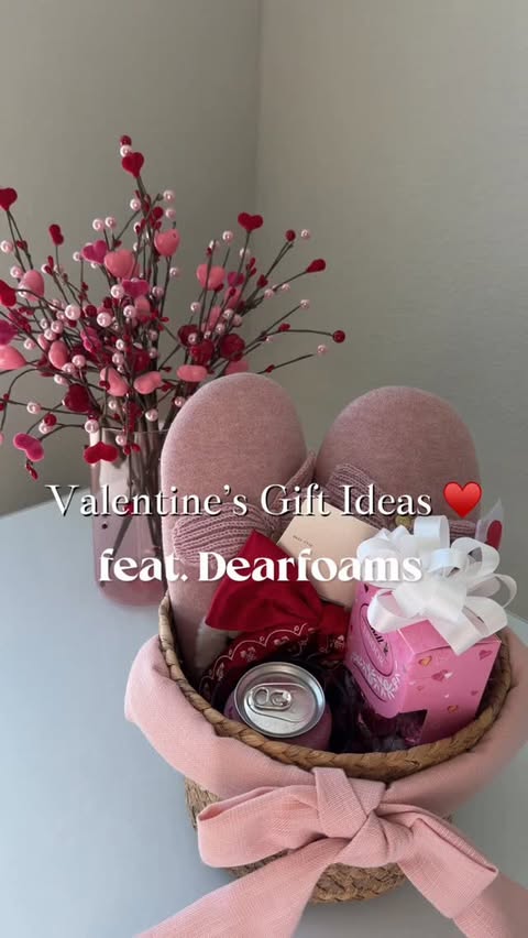Instagram post by @shikha.w16 for Dearfoams. Caption reads: [...] gifts should feel this good. Dearfoams....