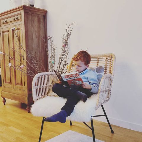 Instagram post by @famille.jeanson for MADE.COM. Caption reads: Passion lecture ici!

Je crois au modèle que....