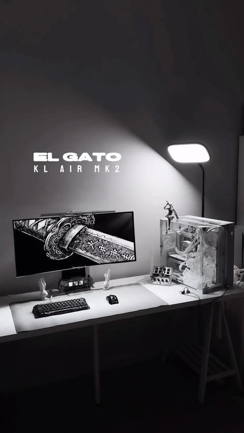 Instagram post by @blacklungio for elgato. Caption reads: ad/gifted @elgato So obsessed with the new key....