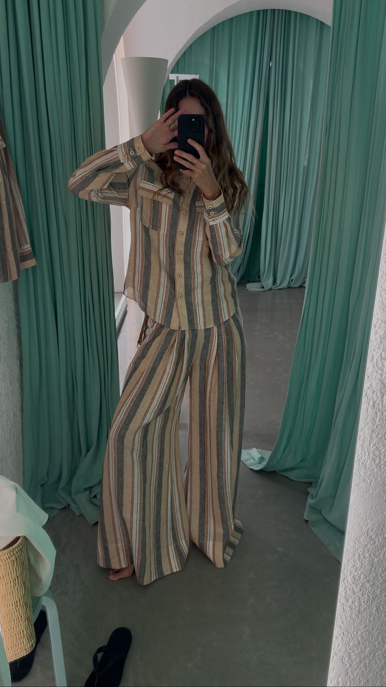 Instagram post by @angiesmithstyle for ZIMMERMANN. Caption reads: 2 looks, 1 iconic Australian brand....