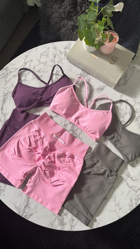 Instagram post by @fasffy for Muscle Nation. Caption reads: [...] Must be dreaming 🥰 THANK YOU @musclenation....