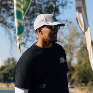 influencer profile picture
