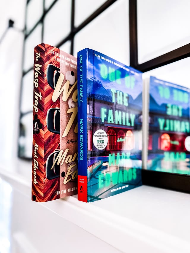 Instagram post by @marensreads for Atria Books. Caption reads: 𝗕𝗢𝗢𝗞 𝗥𝗘𝗩𝗜𝗘𝗪 ✨ | #gifted @atriabooks....