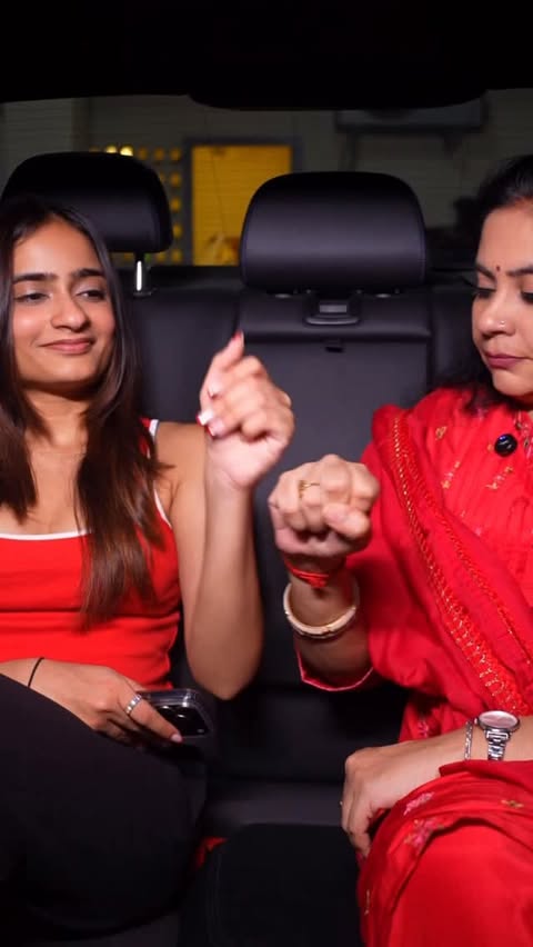 Instagram post by @busybrunching for Zomato. Caption reads: [...] brunching DNA from ze mother clearly....