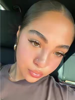TikTok post by @divaaaqueen2 for Kisslily. Caption reads: @Kisslily #kisslilylashes #kisslilly lash map:....
