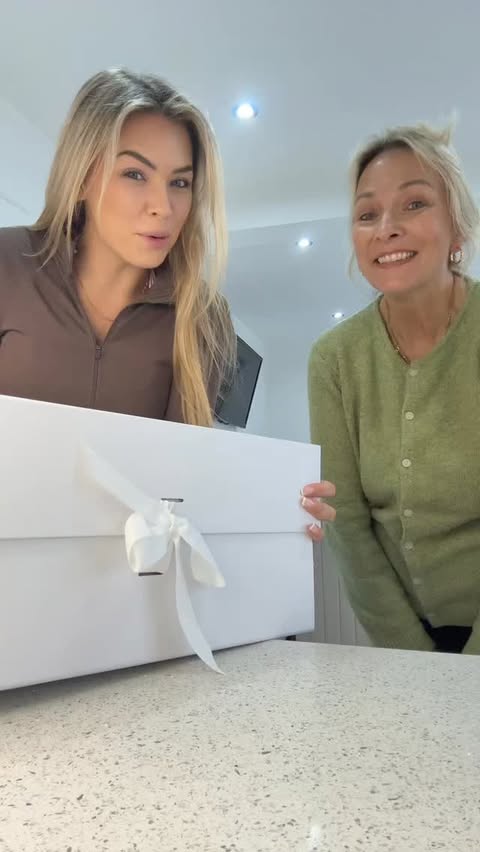 Instagram post by @wendyg_official for Asda. Caption reads: Thank you so much to @asda ! An early Mother’s Day....