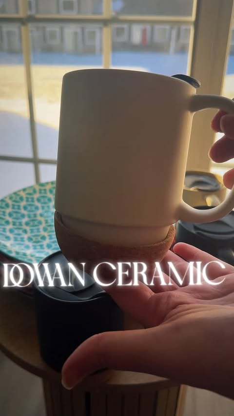 Instagram post by @dilasayilkan for Dowan. Caption reads: My new favorite set: Dowan ceramic plates & mug....