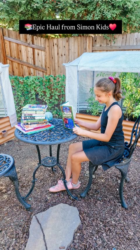 Instagram post by @theclassymamabear for Simon Kids. Caption reads: [...] you covered! ad These new reads from....