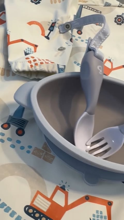 Instagram post by @abel_and_ace for Bibado. Caption reads: Bibado 🚜

Unboxing our new @bibado Bib 🩵

Less....