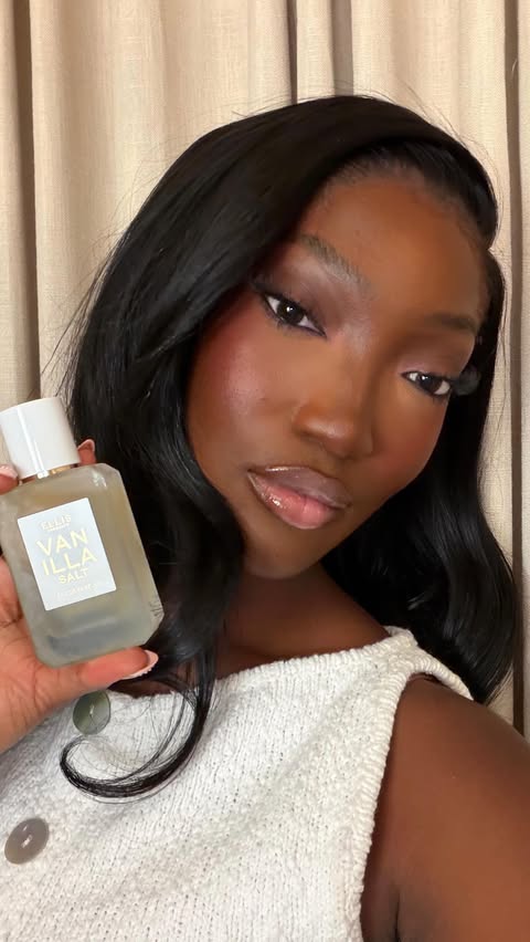 Instagram post by @aminaplease for Ellis Brooklyn. Caption reads: [...] has to match & vanilla salt by....