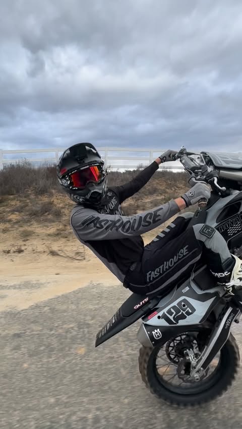 Instagram post by @dylanhughes129 for Heat Wave Visual. Caption reads: HEATWAVE BLACK FRIDAY SALE 11/28. One day only.....