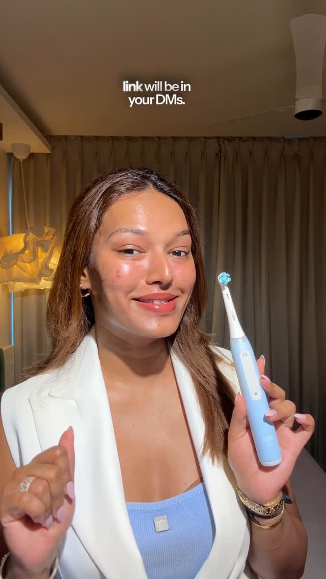 Instagram post by @sarahsaroshh for Oral-B. Caption reads: I used to think my manual toothbrush did the....