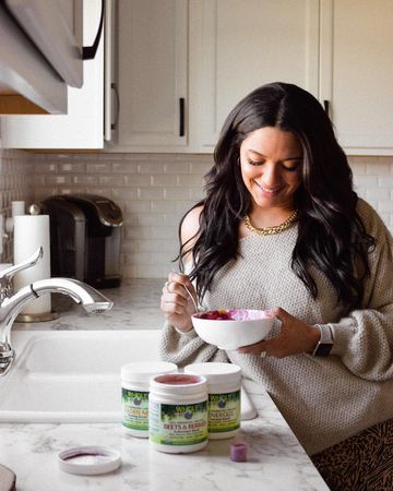 Instagram post by @jamsummerbr for Natural Factors. Caption reads: [...] strawberries and blackberries.....